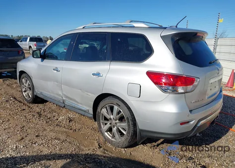 2015 Nissan Pathfinder Platinum z USA, uszkodzony, nr VIN 5N1AR2MN0FC620958